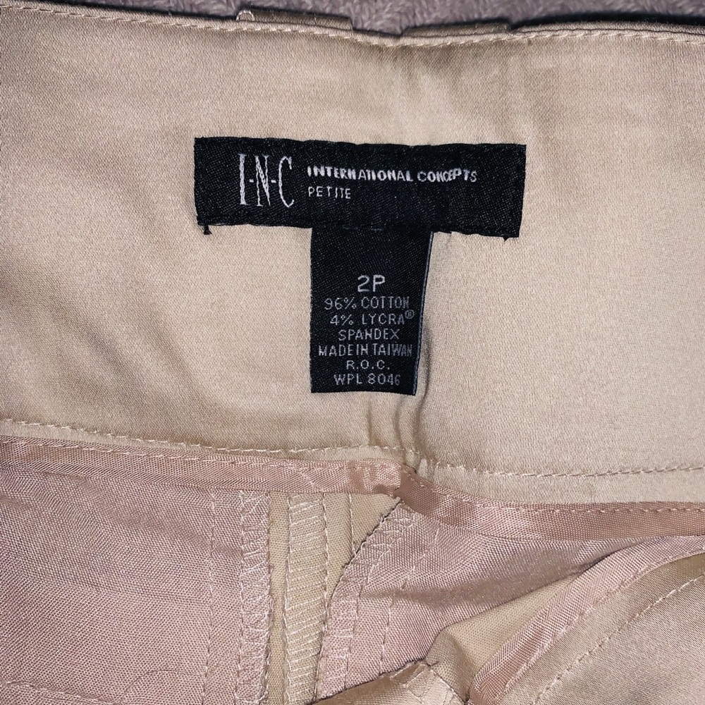 Bermuda Shorts - Picture 3 of 3